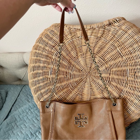 Tory Burch Britten Tote - Picture 5 of 12